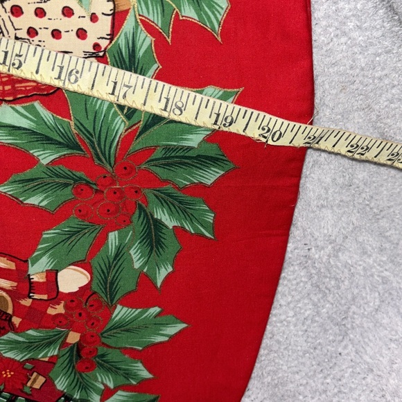 NWOT Hand crafted made Christmas tree skirt from pattern ~21” x 9” x42” half - Picture 5 of 10
